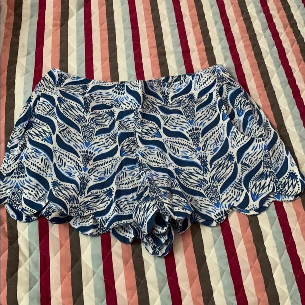 LILLY PULITZER MERMAID TAIL SCALLOPED SHORTS SZ M